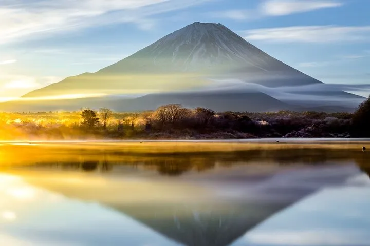 Lake Ashi and Hakone hills on a private day trip from Tokyo to Mt Fuji and Hakone by licensed vehicle, Japan
