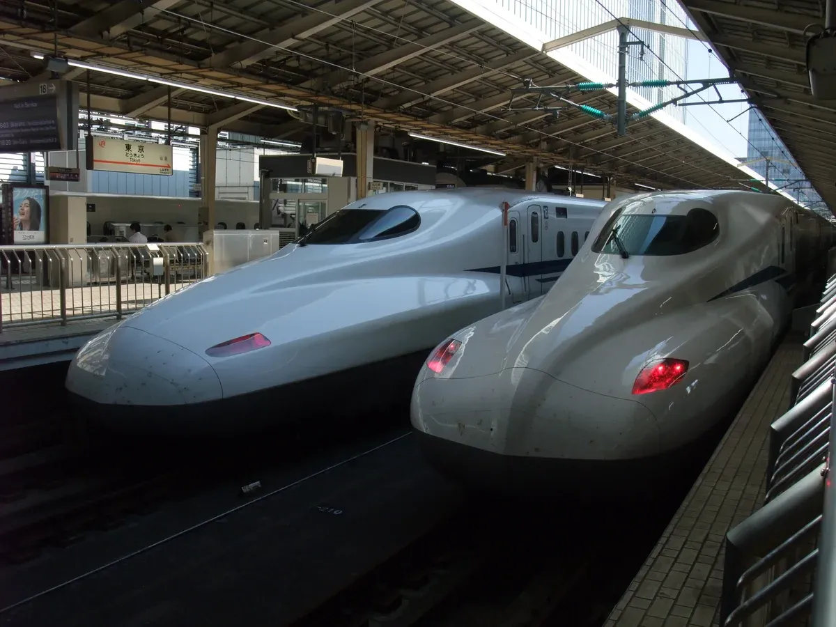 Tokaido Shinkansen trains at Tokyo Station for the bullet train from Tokyo to Kyoto, a day trip from Tokyo